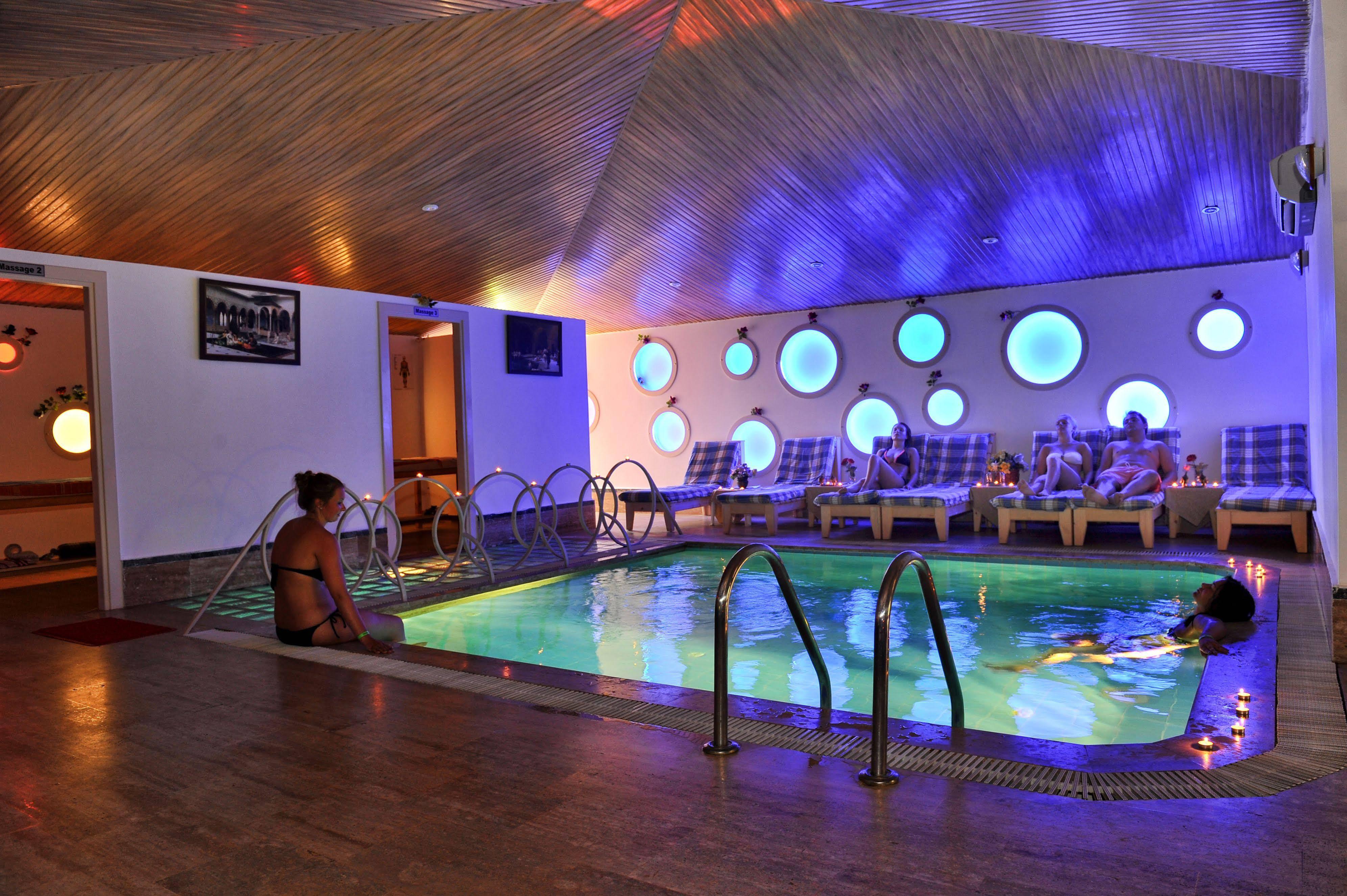 Grand Uysal Beach & Spa Hotel 阿拉尼亚 外观 照片