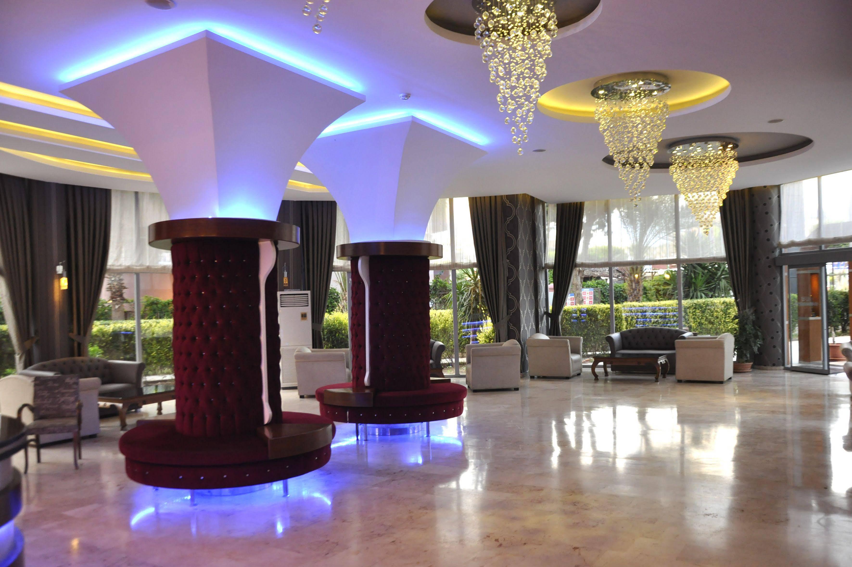 Grand Uysal Beach & Spa Hotel 阿拉尼亚 外观 照片